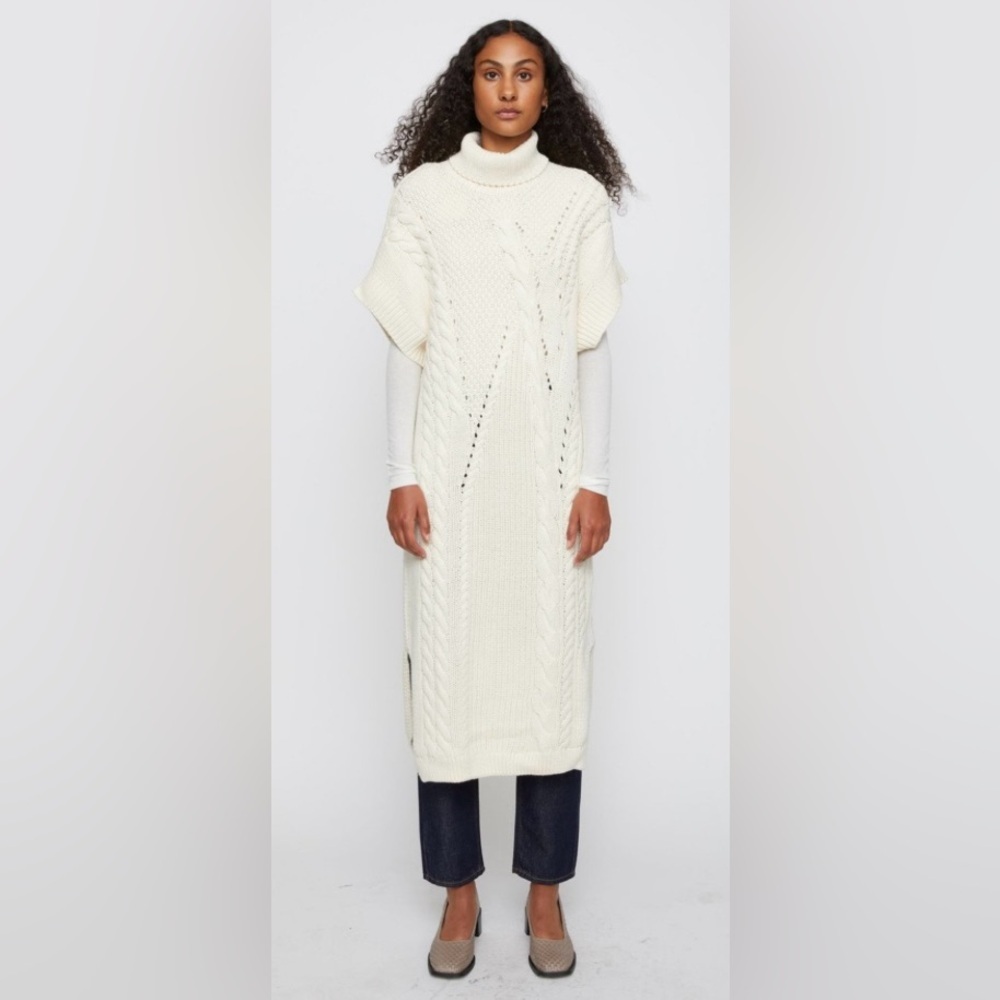 NWOT Just Female Via Knit Vest
